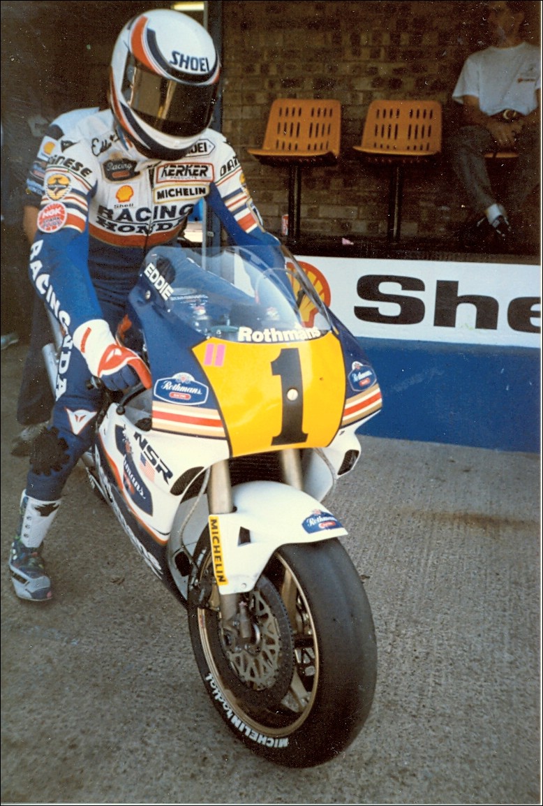 Eddie Lawson Donington Park British GP 1989.jpg